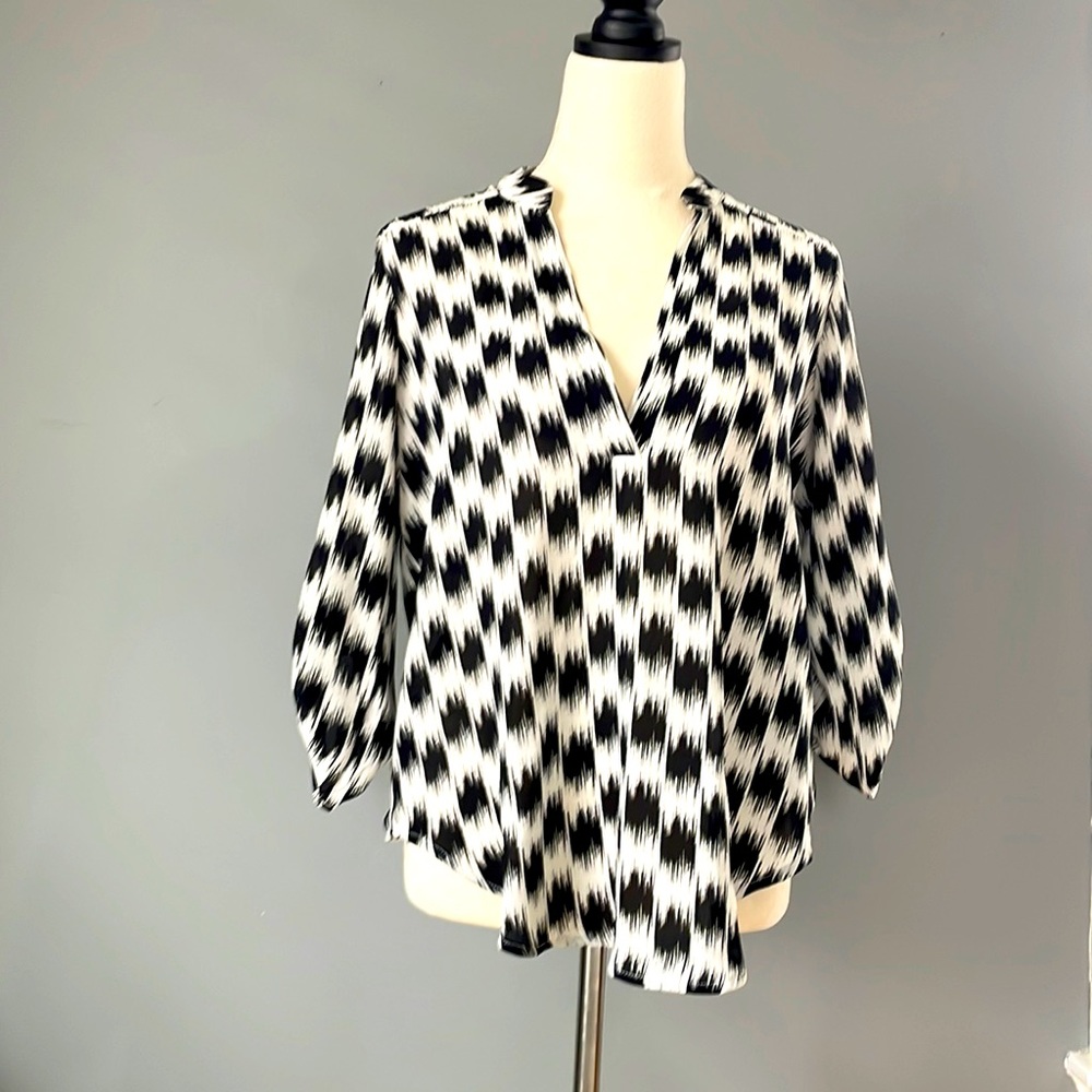 Black and white blouse size small